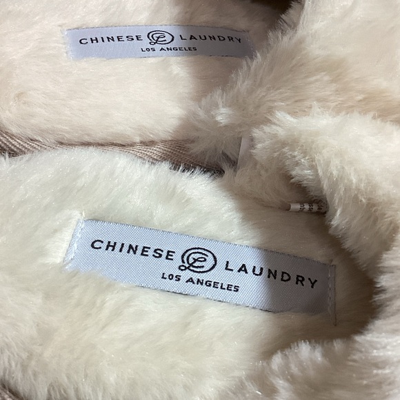 New Chinese Laundry Cozy Cream and Tan Slippers XS/S - Picture 3 of 7